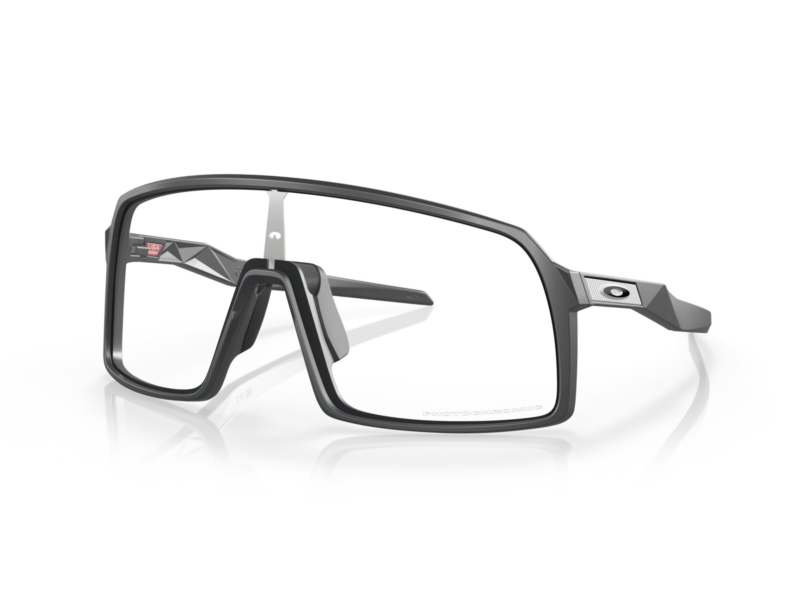 Oakley Sutro Matte Carbon w/ Clear Photochromic Lens